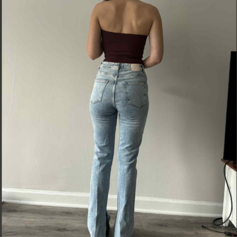 Aritzia Top - Picture 3 of 3